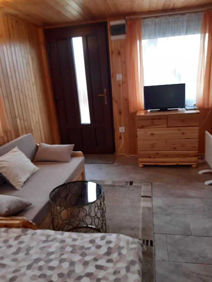 Matyas Apartman Tard エクステリア 写真